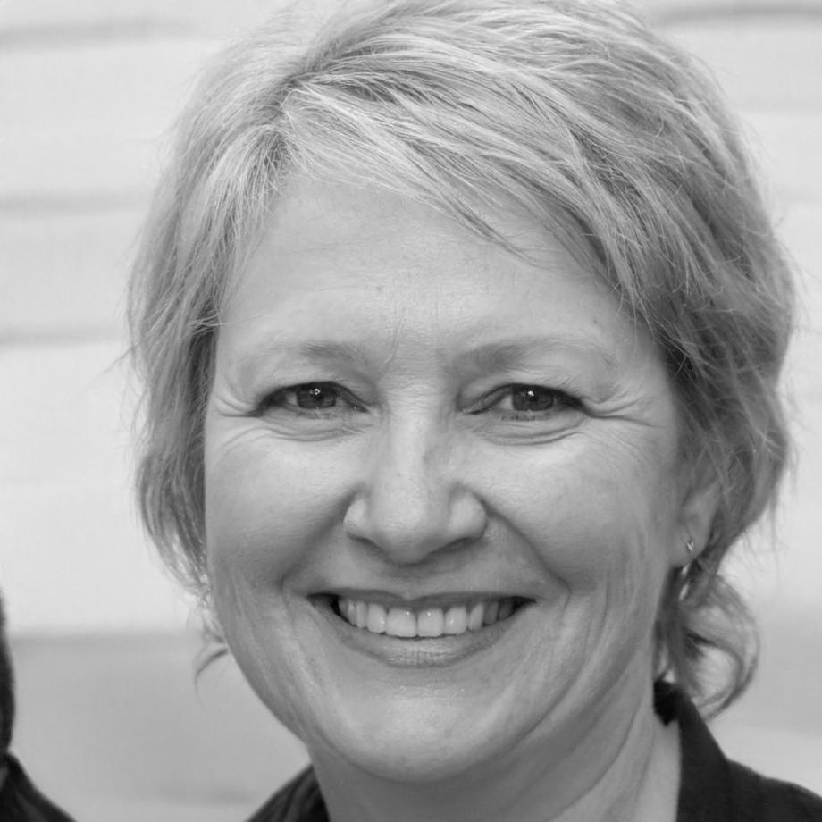 Dr. Sarah Weber, Finanzberaterin